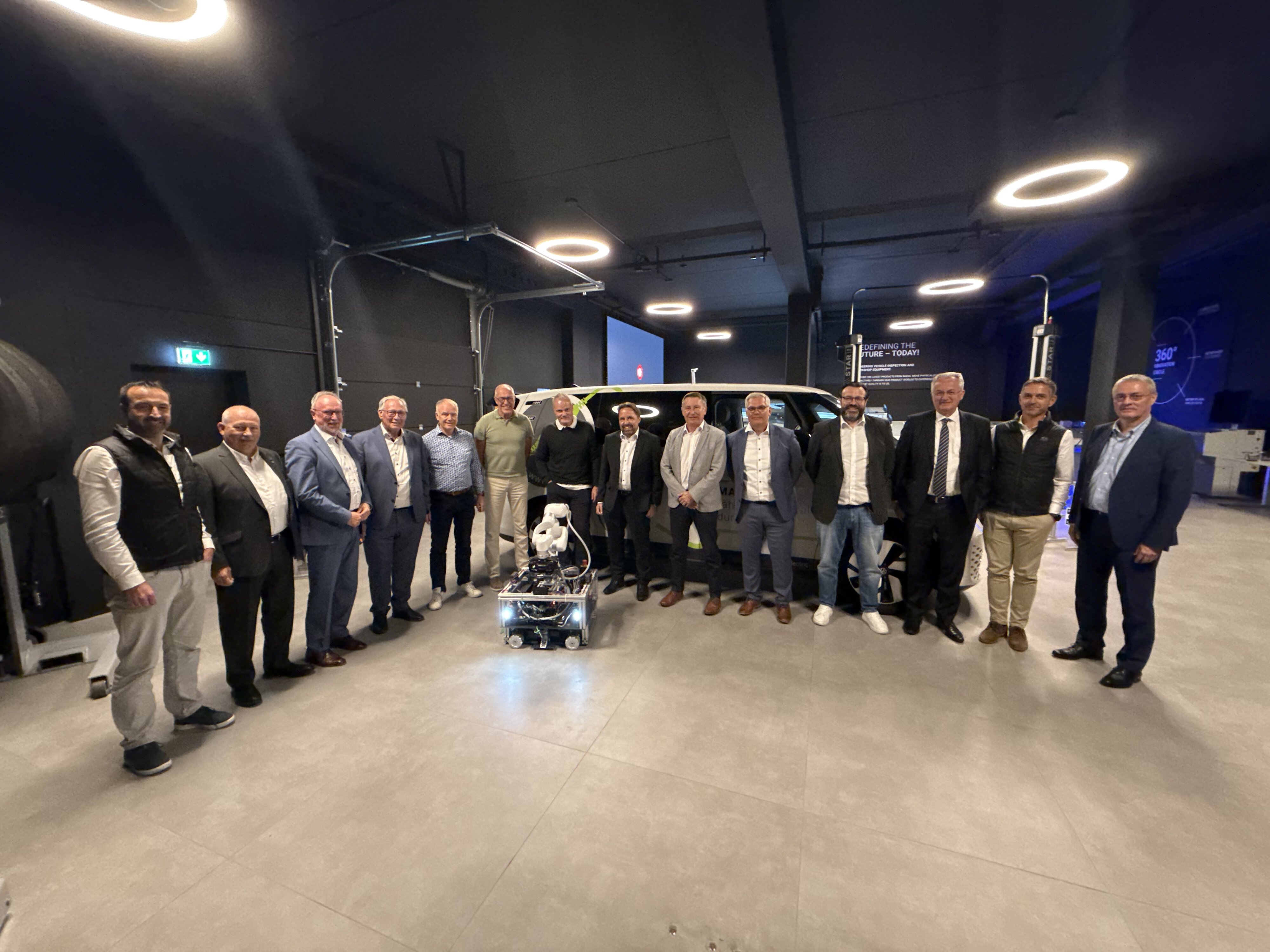 Doppelte Stiftungsvisite bei MAHA – MAIA im neuen Showroom im Fokus